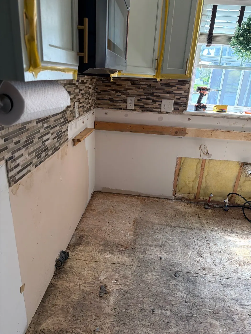Containment setup for mold remediation in Springmill home